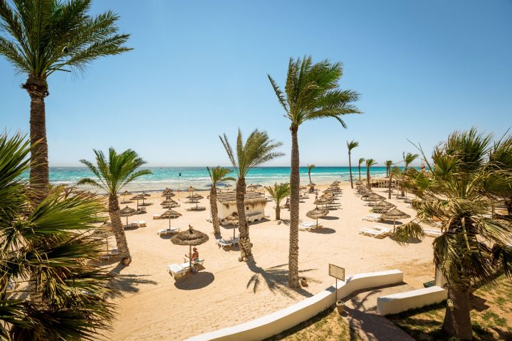 Strand des ROBINSON Club Djerba Bahiya
