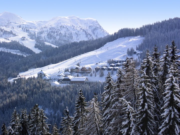 ROBINSON Club Schlanitzen Alm direkt im Skigebiet Nassfeld im Winter