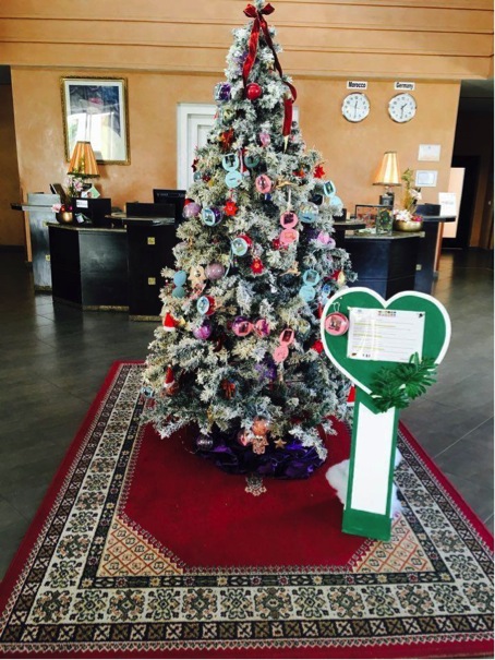 Geschmückter Weihnachtsbaum im Club Agadir, Marokko