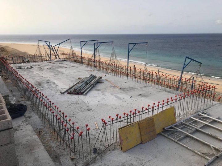 Neubau Außenterrasse am Strand