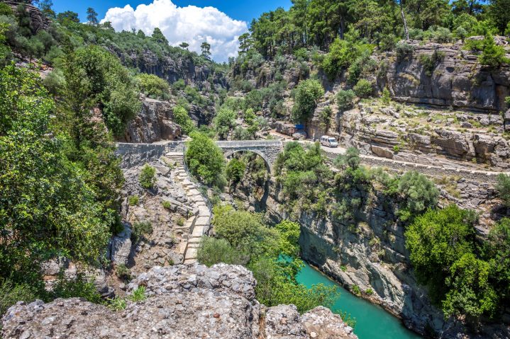 Fluss- und Gebirgslandschaft im Taurusgebirge, Türkei