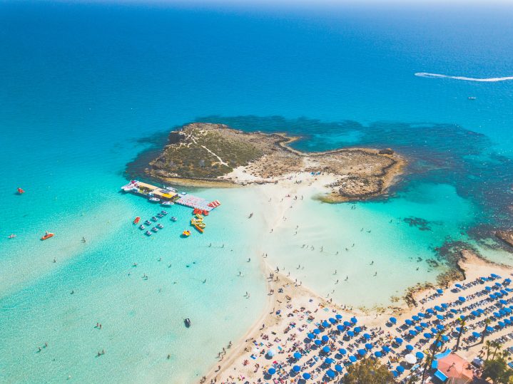Ayia Napa Strand auf Zypern von oben